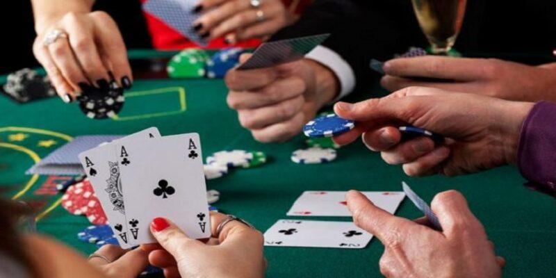 Luật chơi Poker cơ bản vô cùng dễ hiểu đối với bet thủ